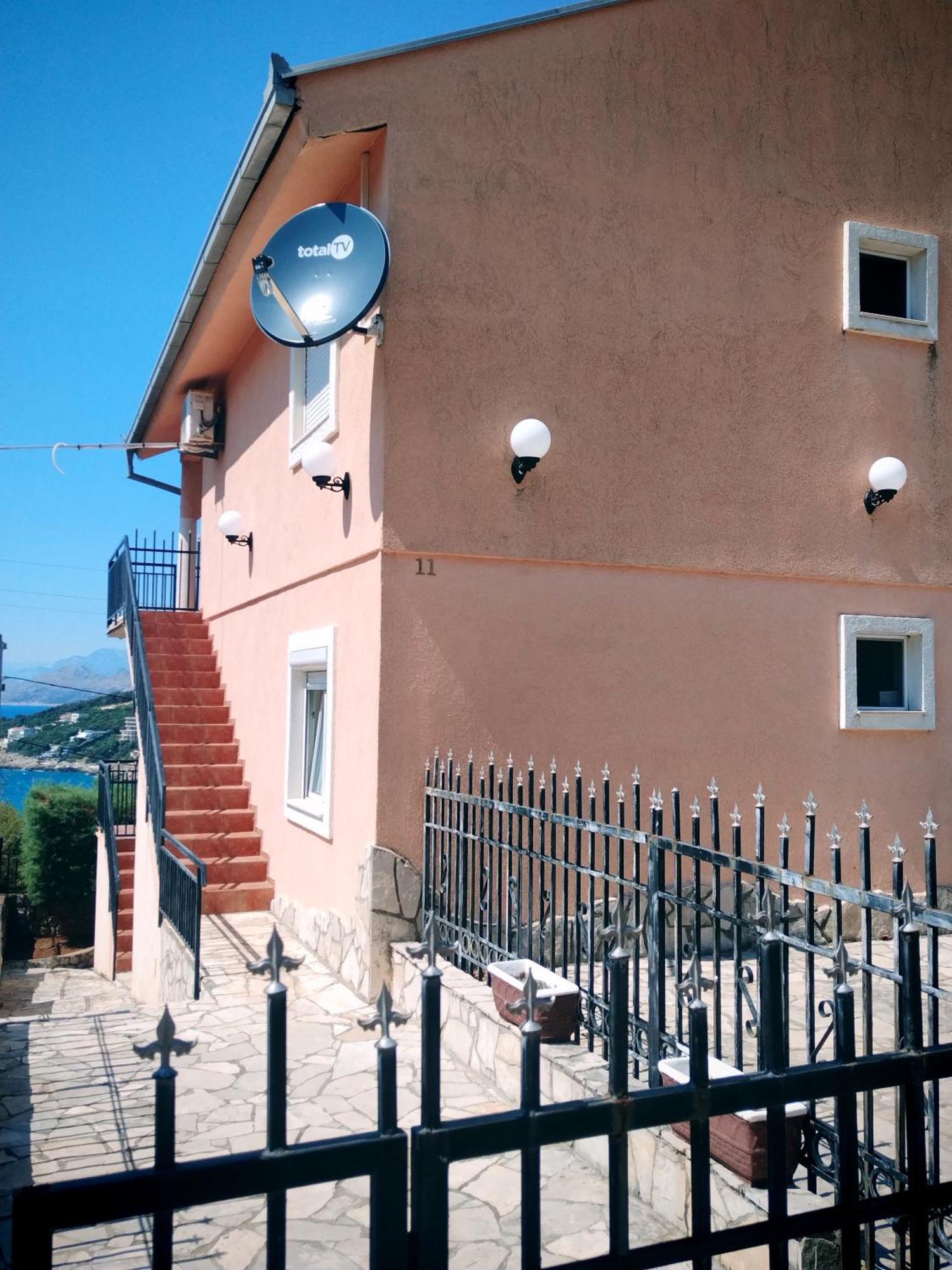 Apartmani Ljubica Utjeha Exterior foto